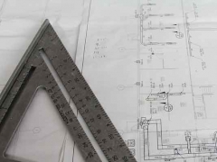 ���ж�����ѵ��������/