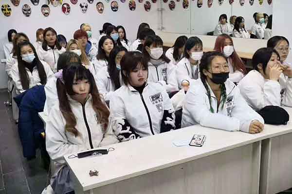 ����������ѵ�����ļҺ�_ѧ��_��ַ