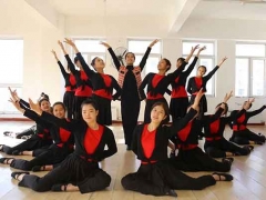 ����ʦ����ʦ�е�ְҵѧУѧ��/