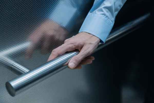 ������ҵ�����ʸ�֤��ô��