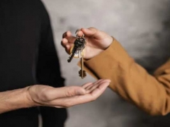 ������ҵ�����ʸ�֤��ô��/