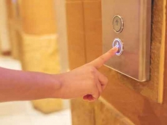 �����ҵ�����ʸ�֤��ô��/