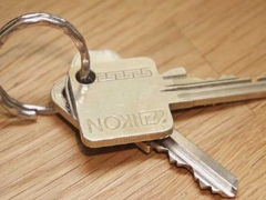 ������ҵ�����ʸ�֤��ô��/