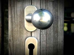 ������ҵ�����ʸ�֤��ô��/