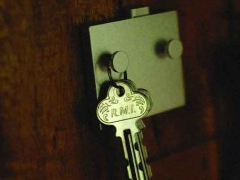 �½���ҵ�����ʸ�֤��ô��/