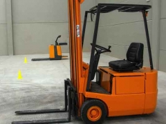 �人�泵��ѵ��֤/