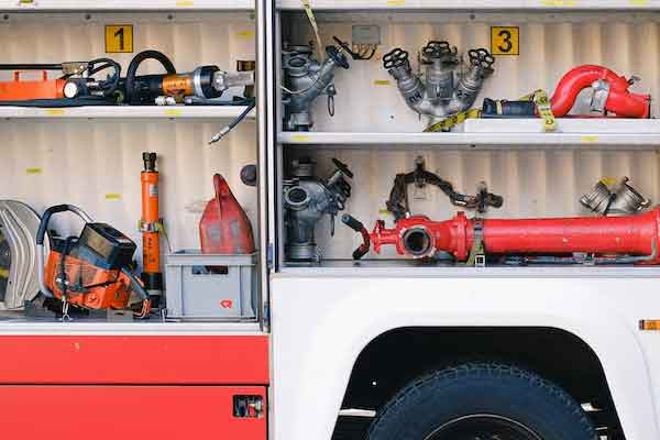 ����Ӧ����ԮԱְҵ�ʸ�֤��α���