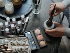 ����ͳ������������ױ��ӰѧУ/